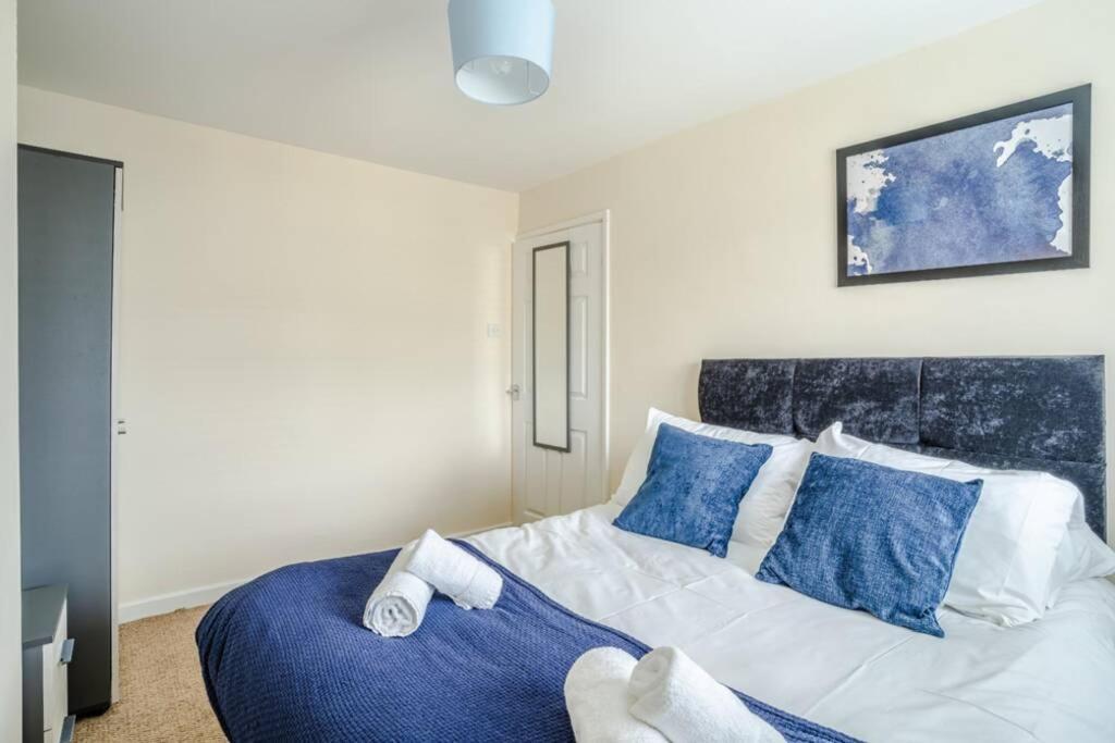 Off Road Parking, Smart Tv In Each Room! Swansea Luaran gambar