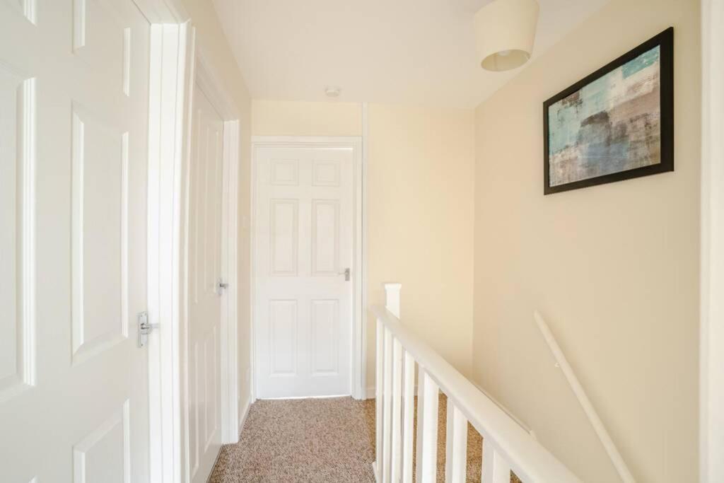 Off Road Parking, Smart Tv In Each Room! Swansea Luaran gambar